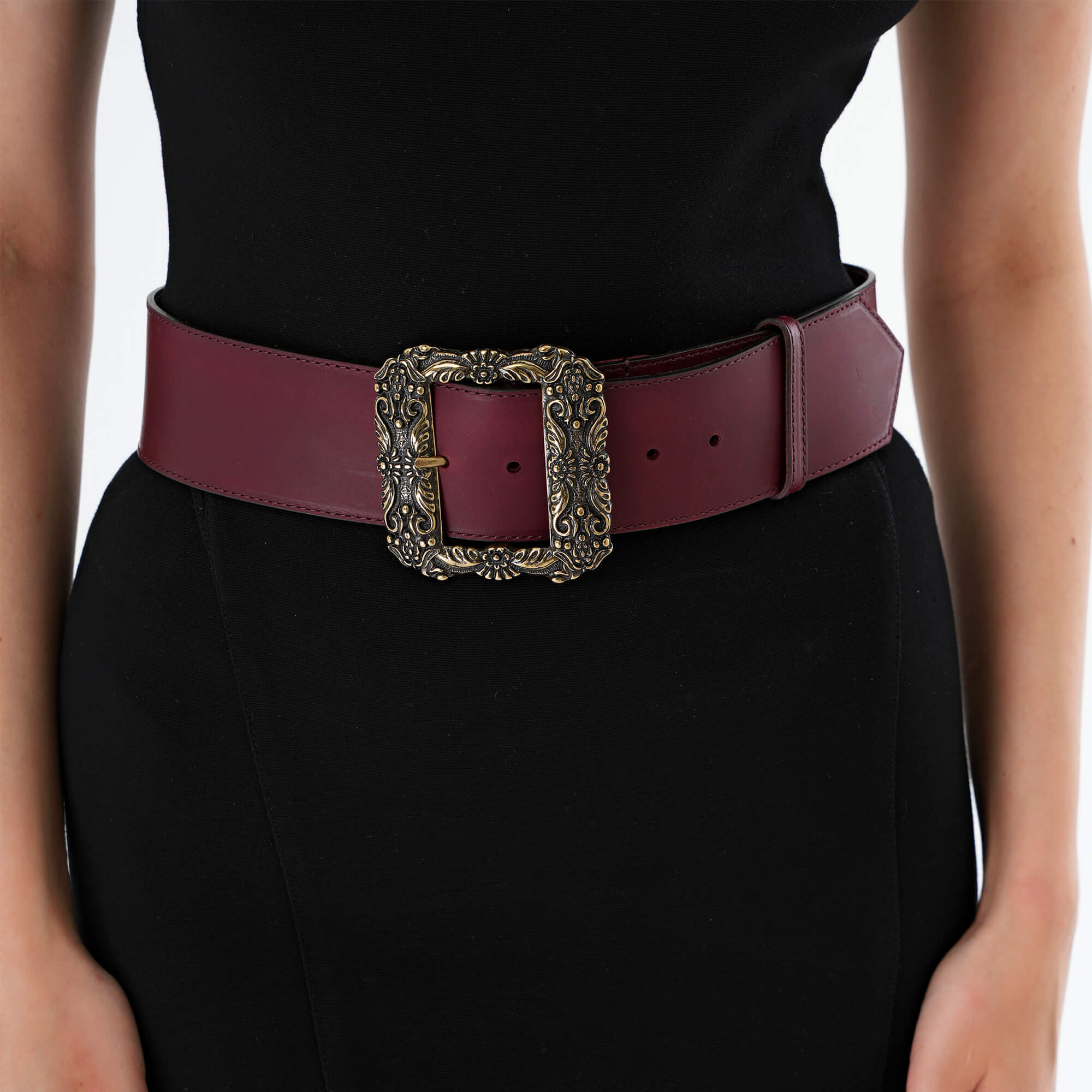 Etro-Bordeaux Calf Leather Embossed Baraque Gold Toned Buckle Belt 34||85